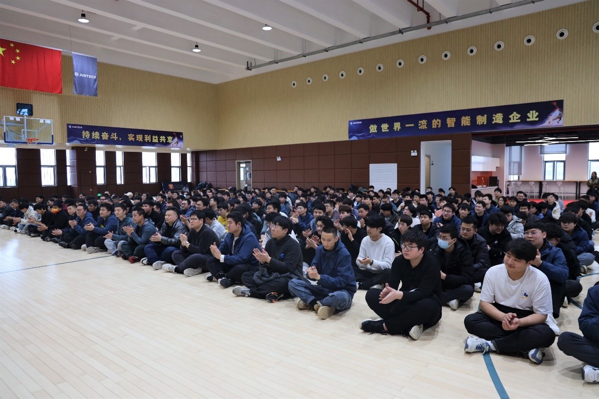 刻苦训练篮球时如何避免受伤的建议_1